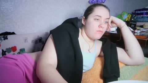 skyressie333 online show from 02.21.25