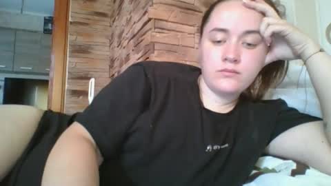 skyressie333 online show from 10.10.25