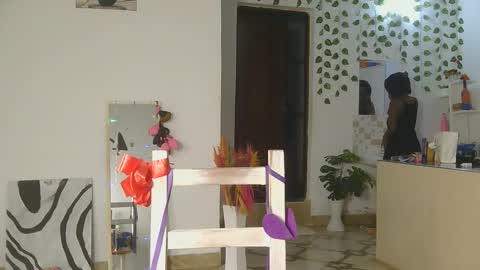 Bella online show from 11.04.25