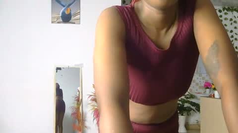 Snapshot of skyy_brown chatting on 07.07.26 Bella online show from 07.07.26