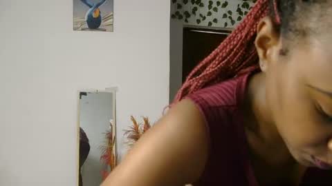 Snapshot of skyy_brown chatting on 07.07.26 Bella online show from 07.07.26
