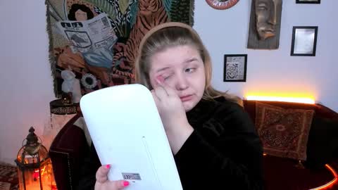 Slada Deew online show from 11.30.25