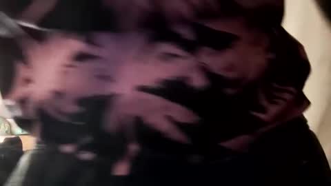 Snapshot of slangincock69 chatting on 12.29.24 SexyMFSlangincock69FYPM online show from 12.29.24