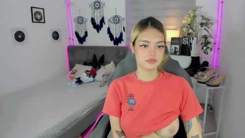 Snapshot of slaughtyalexxx chatting on 01.12.26 Alexandria my love online show from 01.12.26