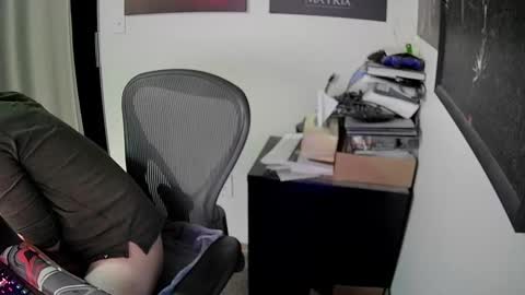 slave2pussy online show from 03.02.25