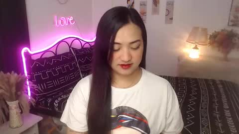 Snapshot of slave_amanda69 chatting on 12.22.25 Queen Cyrine online show from 12.22.25