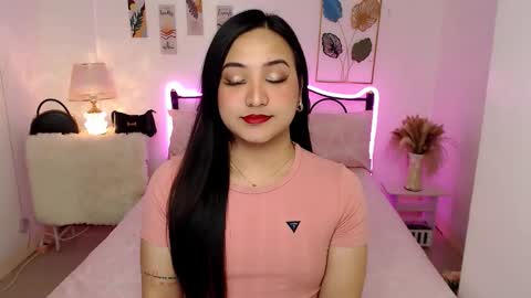 Snapshot of slave_amanda69 chatting on 01.18.26 Queen Cyrine online show from 01.18.26