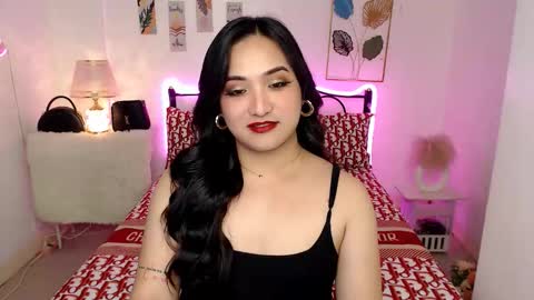 Snapshot of slave_amanda69 chatting on 03.10.26 Queen Cyrine online show from 03.10.26