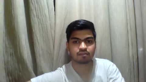 Snapshot of slavesj18 chatting on 11.26.25 Add me on hangout sjcool1998 online show from 11.26.25