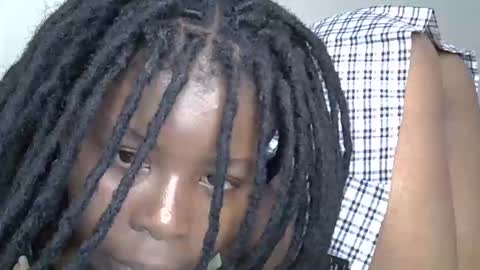 sleciah online show from 11.21.25