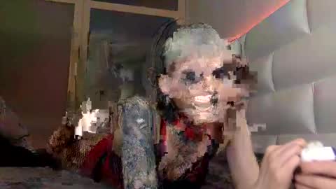 Snapshot of sleeperly chatting on 09.09.25 sleeperly online show from 09.09.25