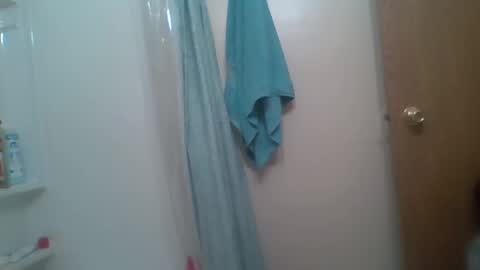 Snapshot of sleepyg1981 chatting on 01.07.25 Bottmboitwink online show from 01.07.25