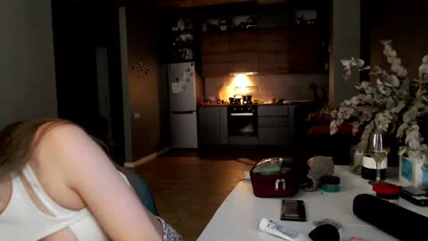 Snapshot of slemgem chatting on 11.18.25 Slemgem Amy friends online show from 11.18.25