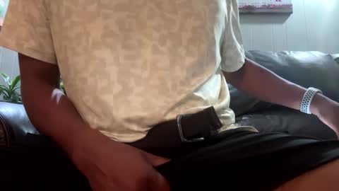 Snapshot of slick2285 chatting on 09.17.25 slick2285 online show from 09.17.25