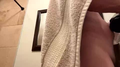 Snapshot of slickdog1969 chatting on 10.31.25 Slickdog online show from 10.31.25