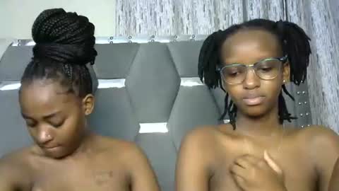 Snapshot of slim_4cutie chatting on 11.26.25 cutie online show from 11.26.25