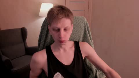 Snapshot of slim_andy chatting on 12.08.24 Andy online show from 12.08.24