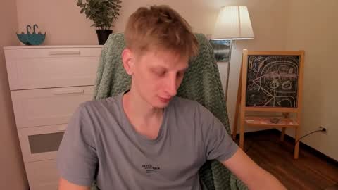 Snapshot of slim_andy chatting on 12.13.24 Andy online show from 12.13.24