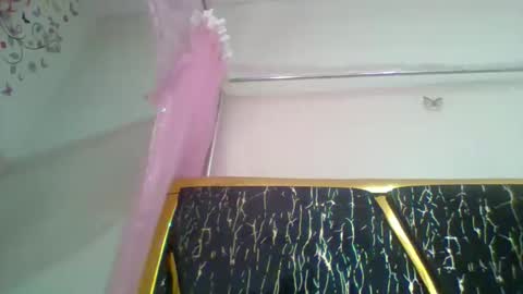 Snapshot of slim_ebony2006 chatting on 11.17.25 Anna online show from 11.17.25