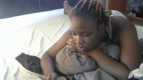 Snapshot of slim_joy chatting on 02.18.25 slim_joy online show from 02.18.25