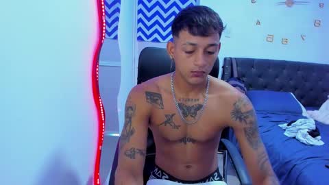 Snapshot of slim_master12 chatting on 12.12.24 slim_master12 online show from 12.12.24