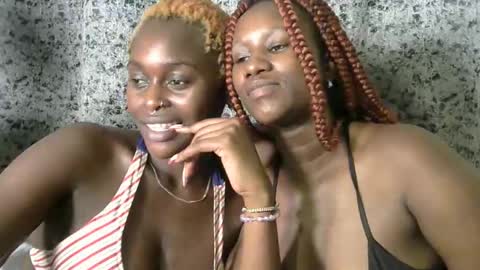 slimandthick1 online show from 10.21.25