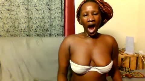 slimandthick1 online show from 11.19.25