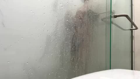 Snapshot of slimbuttniceguy chatting on 01.15.25 slimbuttniceguy online show from 01.15.25