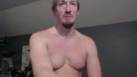 Snapshot of slimjp chatting on 01.03.25 slimjp online show from 01.03.25