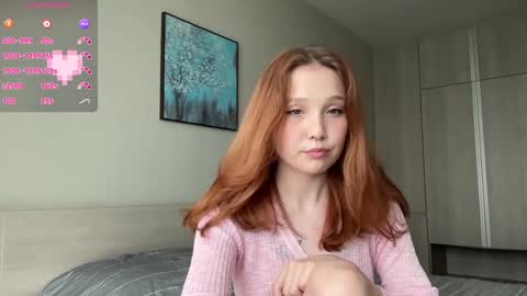 Snapshot of slola_li chatting on 02.05.25 Lola and Li - online show from 02.05.25