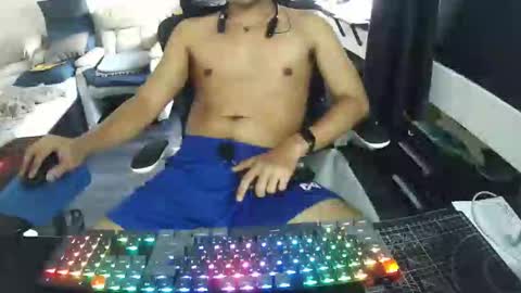 Snapshot of slothfully chatting on 12.17.25 slothfully online show from 12.17.25