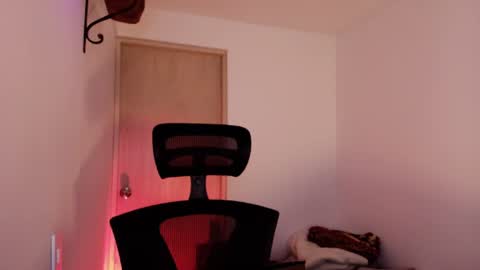 slowburnmystic online show from 08.08.26