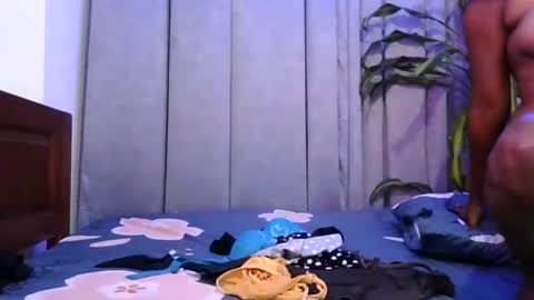 Snapshot of slrukshana chatting on 01.12.25 Rukshana online show from 01.12.25