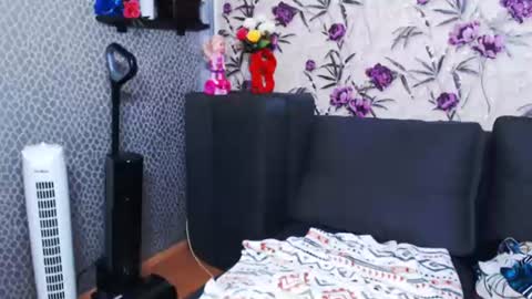 slutihmami online show from 07.30.26