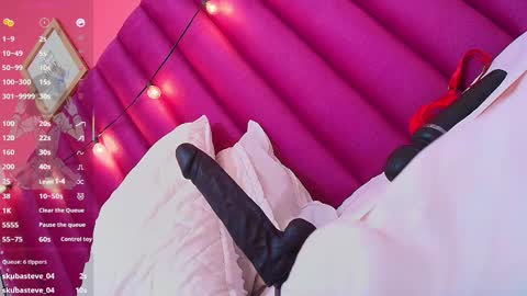 Snapshot of slutlittlecamila chatting on 02.11.25 CAMILA  online show from 02.11.25