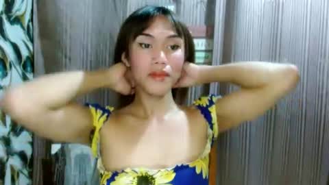 Snapshot of slutqueen_raz chatting on 06.15.26 Raz online show from 06.15.26