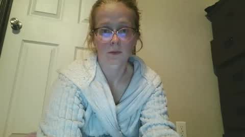 Slutty redhead3 online show from 11.03.25