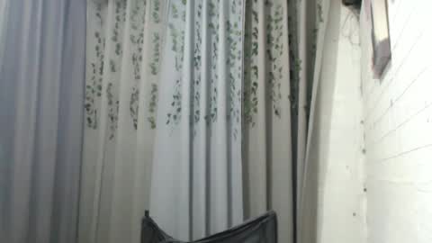 Snapshot of sluttychie chatting on 02.10.25 CHIE CHIE online show from 02.10.25