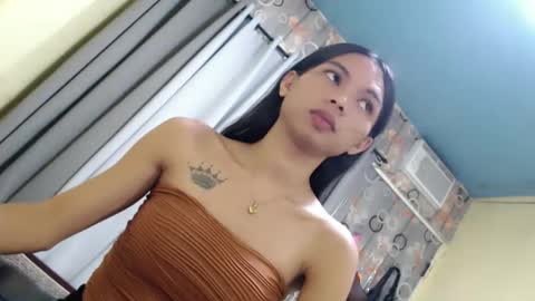 Snapshot of sluttychie chatting on 03.25.26 CHIE CHIE online show from 03.25.26