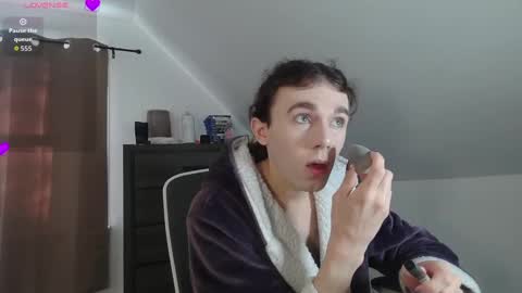 Natsu online show from 11.19.25