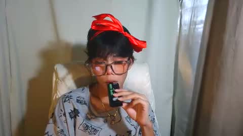 sluttypatotie online show from 11.19.25