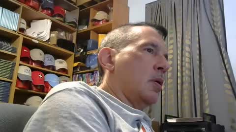 Snapshot of sluttyslave81 chatting on 09.13.25 sluttyslave81 online show from 09.13.25