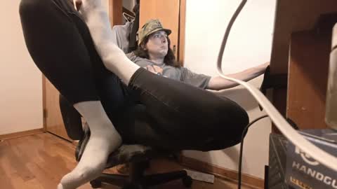 Snapshot of sluttywolfboi chatting on 04.03.26 sluttywolfboi online show from 04.03.26