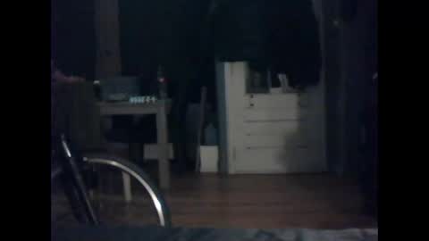 Snapshot of slutviki chatting on 12.18.25 slutviki online show from 12.18.25