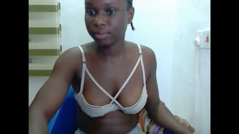 Snapshot of slutxcorn chatting on 12.13.25 slutxcorn online show from 12.13.25