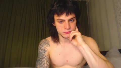 Snapshot of sly_gus chatting on 10.26.25 Gus online show from 10.26.25