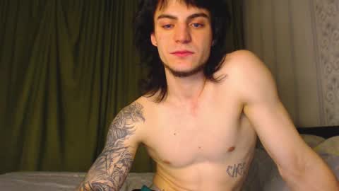 Snapshot of sly_gus chatting on 11.14.25 Gus online show from 11.14.25