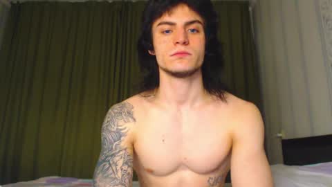 Snapshot of sly_gus chatting on 11.29.25 Gus online show from 11.29.25