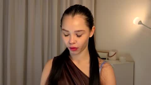 Lily online show from 11.21.25