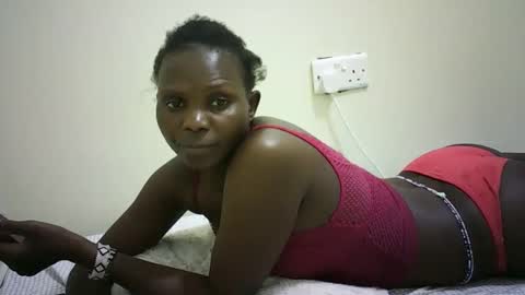 Snapshot of small_booby chatting on 03.24.26 small_booby online show from 03.24.26